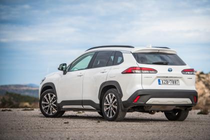 Test: Toyota Corolla Cross 2.0 Hybrid AWD 196Ps